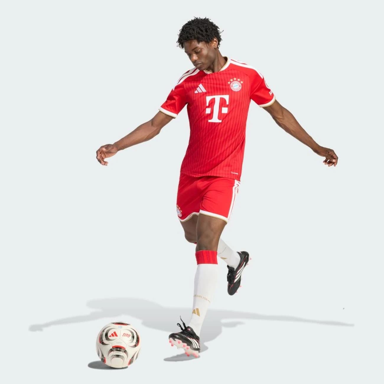 Camisa Bayern München I 26/27 adidas Masculina