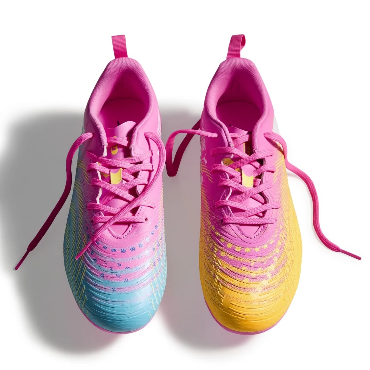 Chuteira de Campo Infantil Puma Neymar Future 9 Play - Rosa/Amarelo