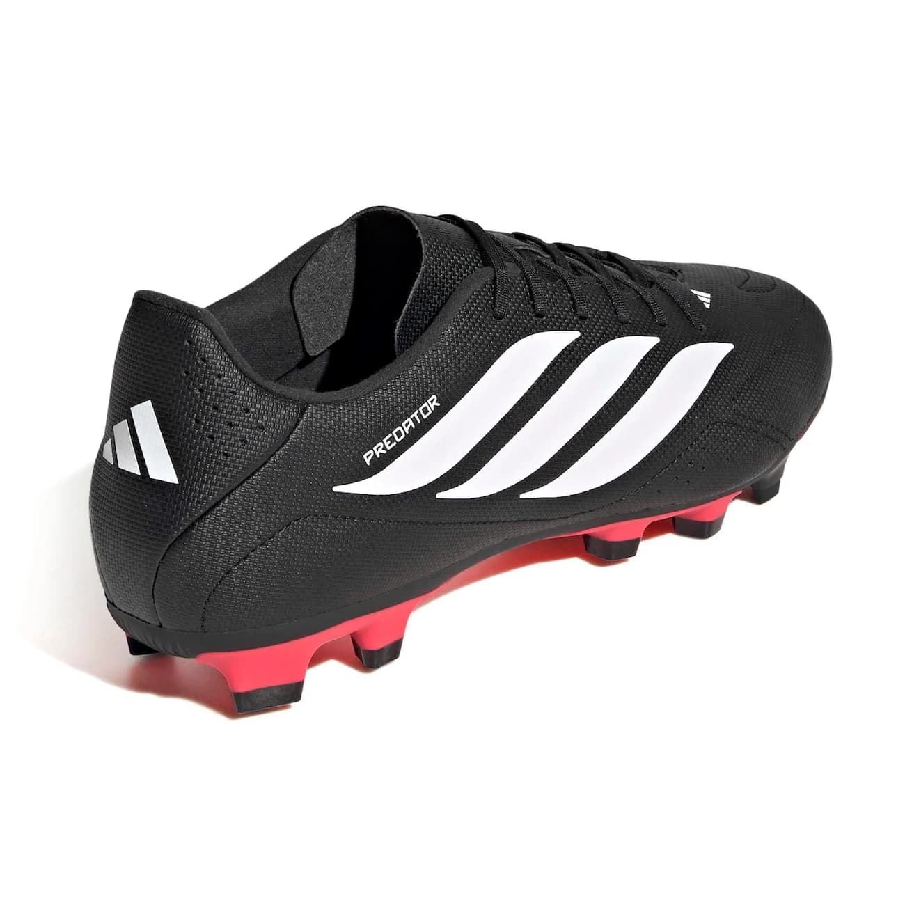 Chuteira de Campo Adulto adidas Predator Essentials 26.5 - Preto/Branco