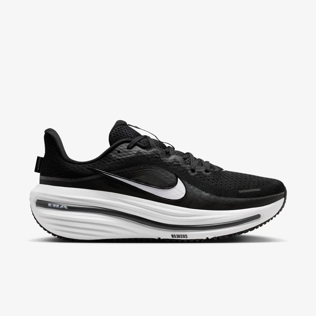 Tênis Nike Air Winflo 12 - Masculino - Preto/Branco