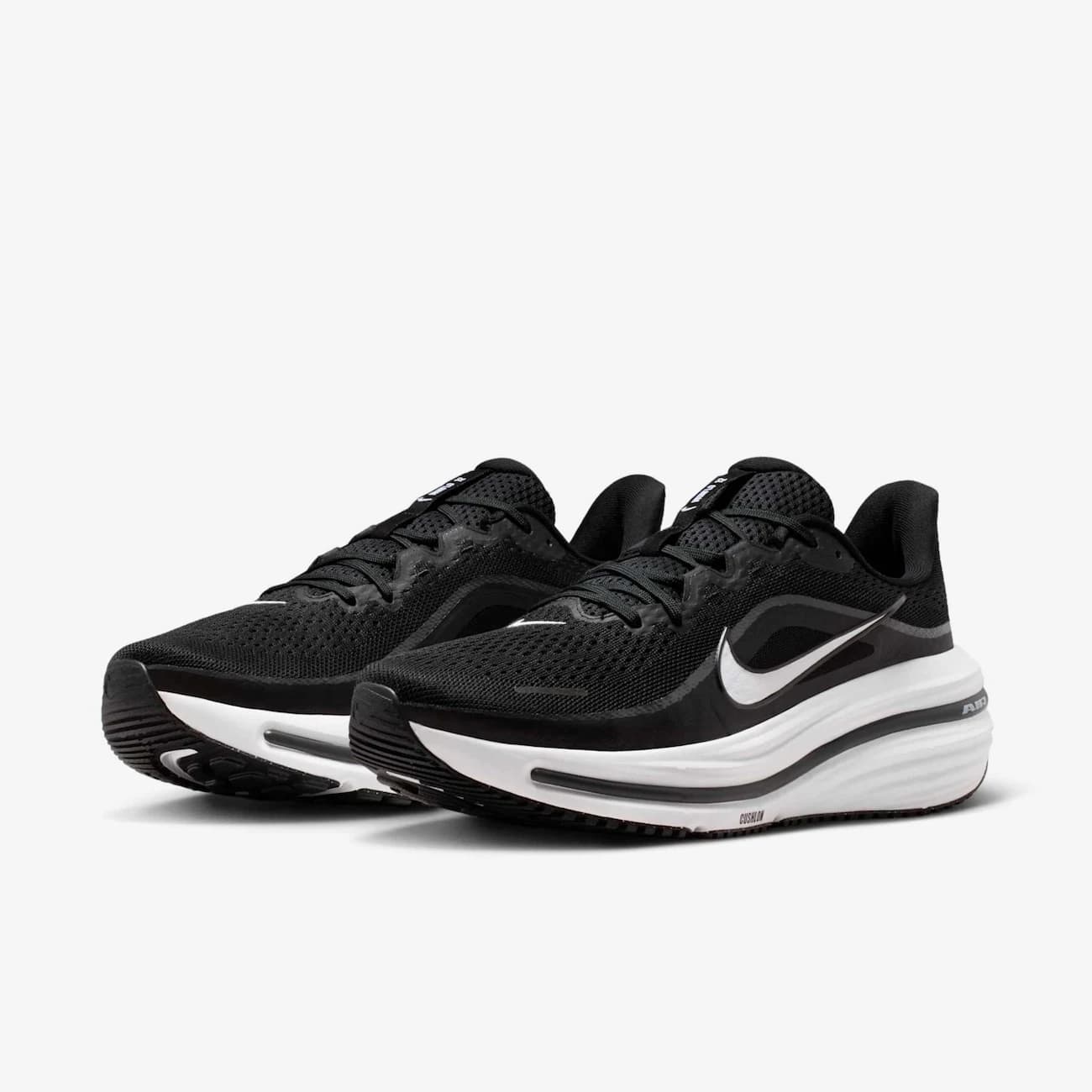 Tênis Nike Air Winflo 12 - Masculino - Preto/Branco