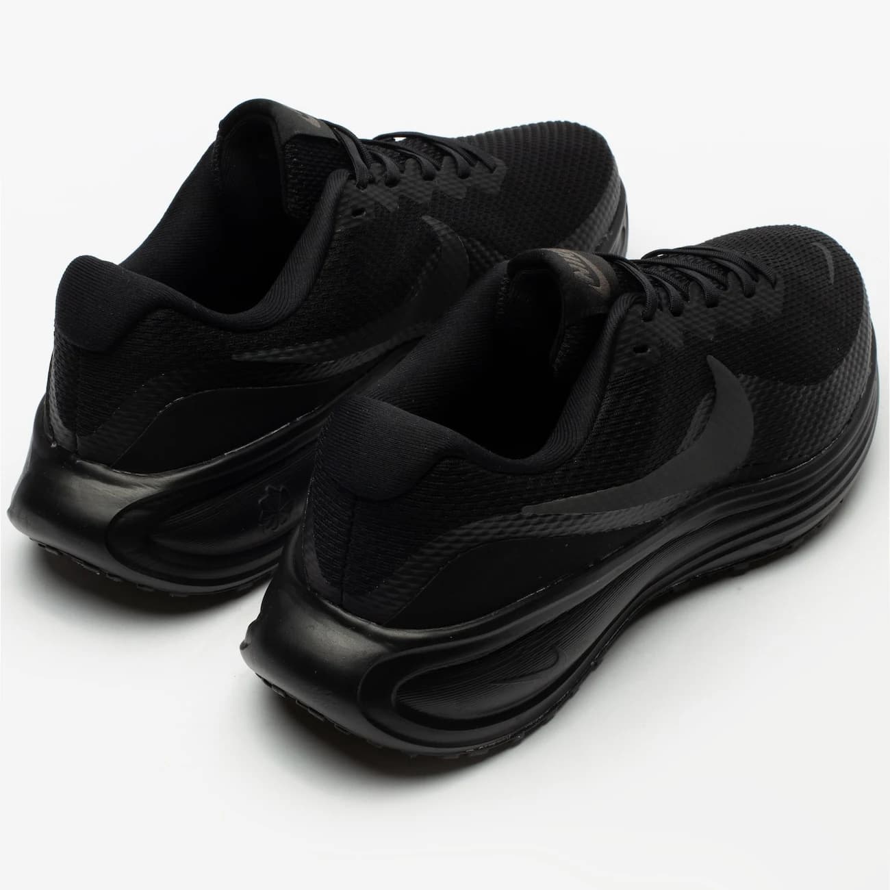 Tênis Masculino Nike Revolution 8 - Preto
