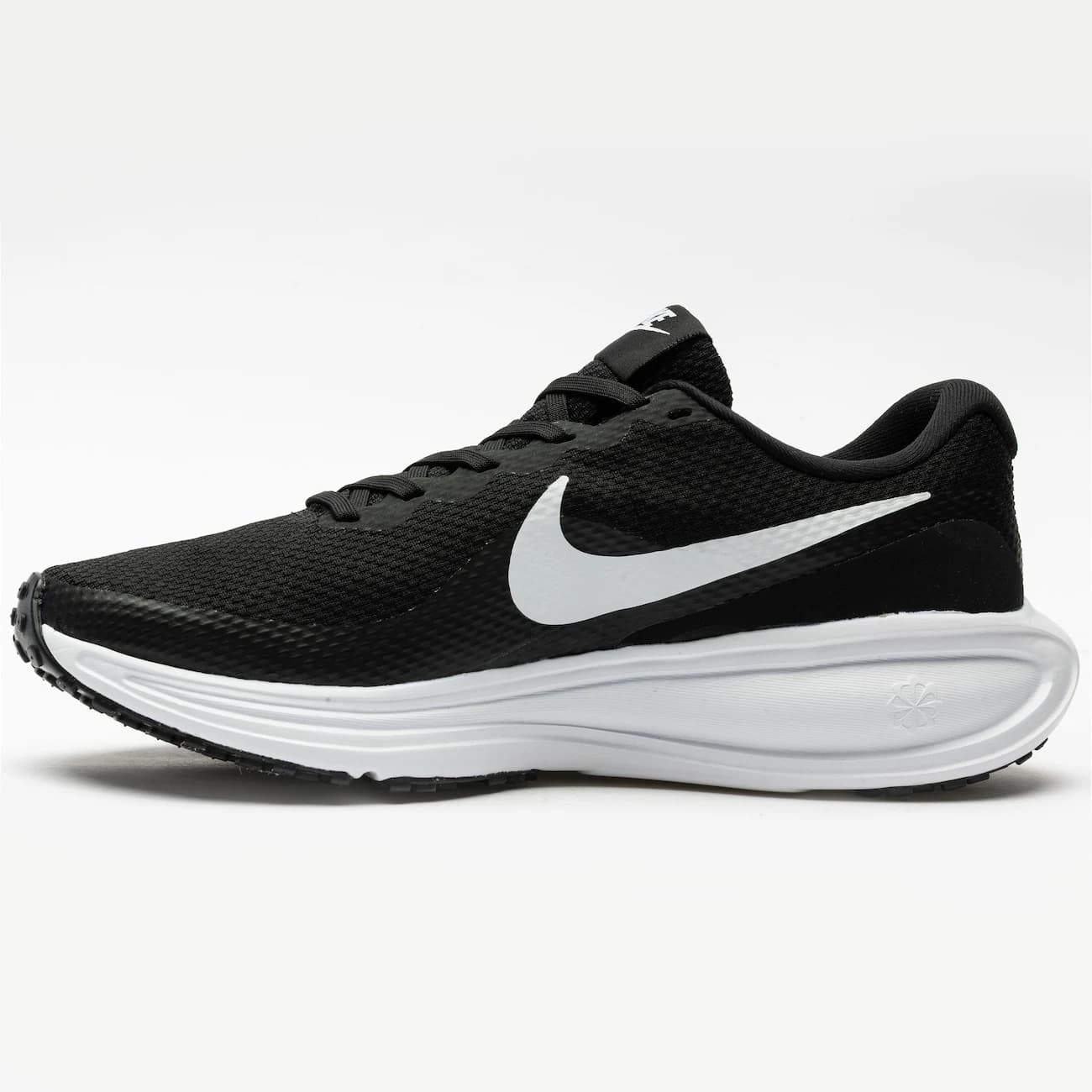 Tênis Feminino Nike Revolution 8 - Preto/Branco