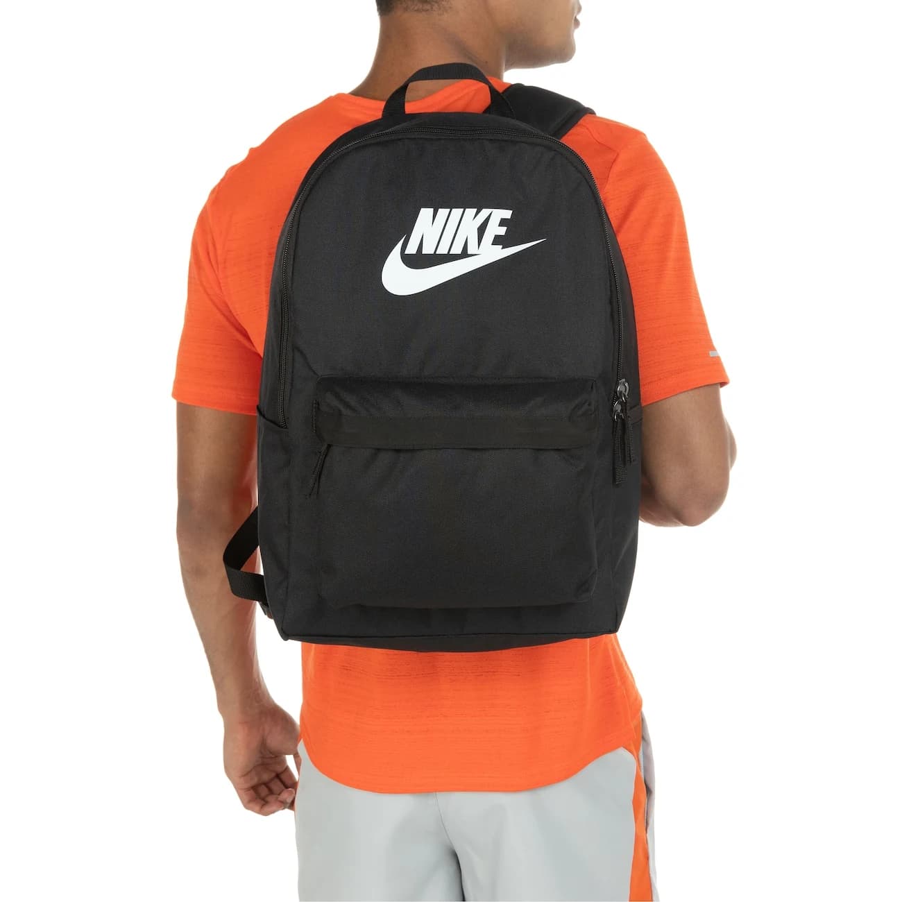 Mochila Nike Heritage com Multi Compartimentos - 25 Litros - Preto